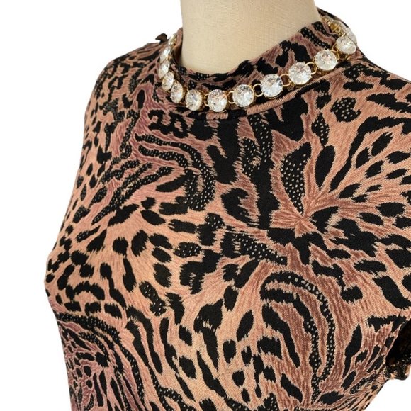 ARTEX COLLECTION Leopard Print Top Size Medium Very Stretchy Sleeveless - Picture 2 of 8